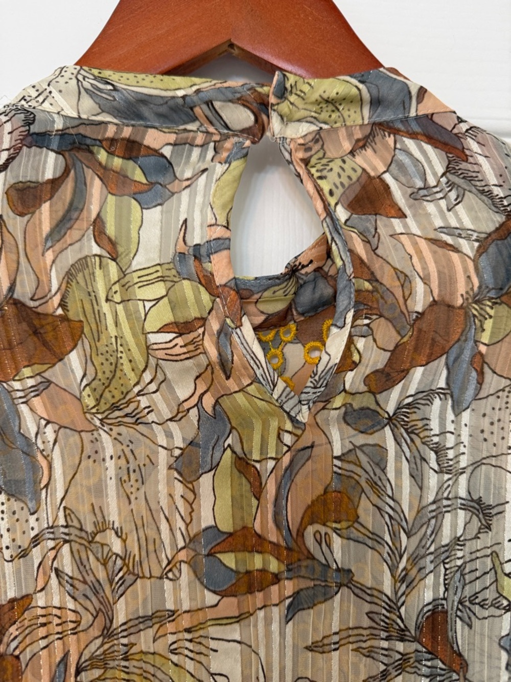Zara Ruffle Blouse - Picture 7 of 10